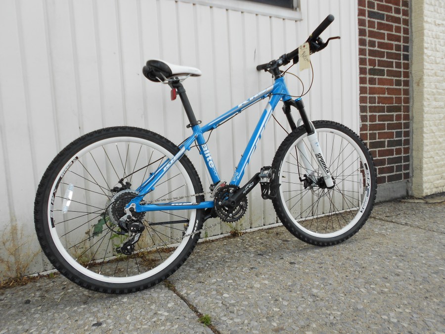 KHS ALITE 150 AS UPGRADED $600