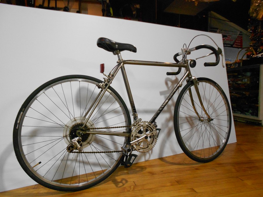 MOTOBECANE SPRINTOUR 21" $350