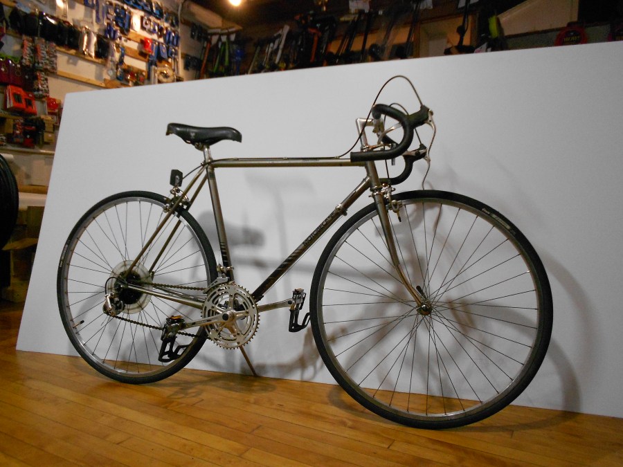 MOTOBECANE SPRINTOUR 21" $350