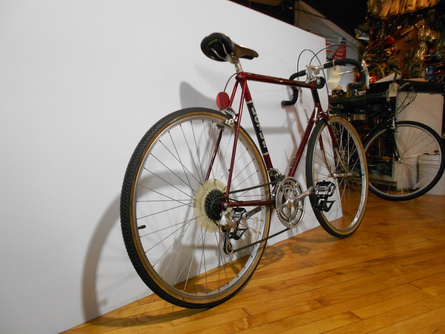 LOTUS EXCELLE 23" 58cm Frame 700x35mm Knobby Tires Bicycle