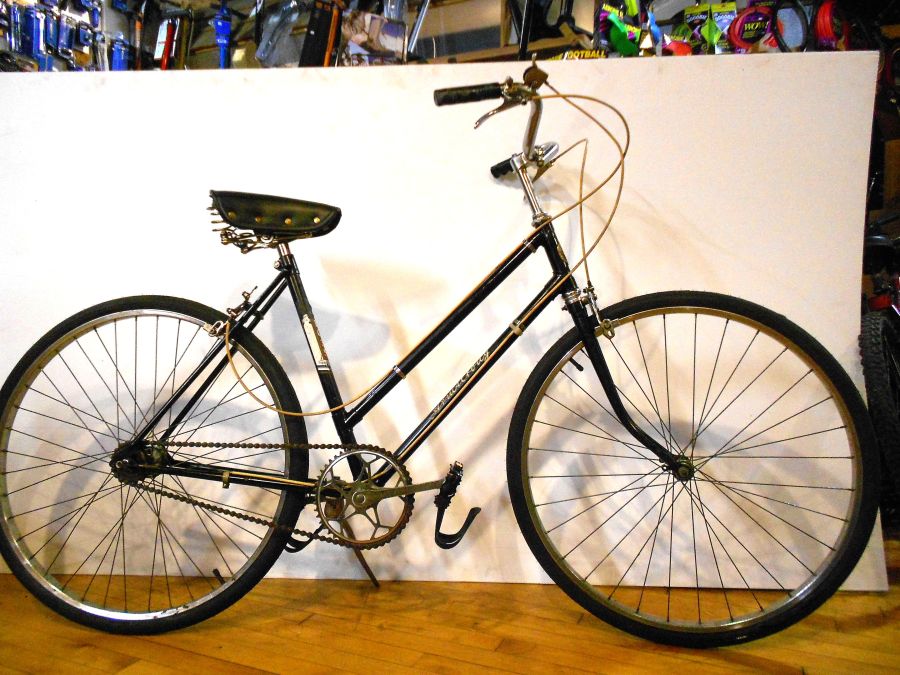 Vintage Ross Armstrong