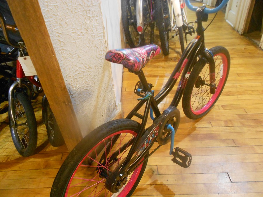 Monster High Ghouls Rule 20" BMX