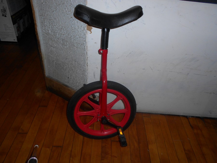 16" Unicycle Like New