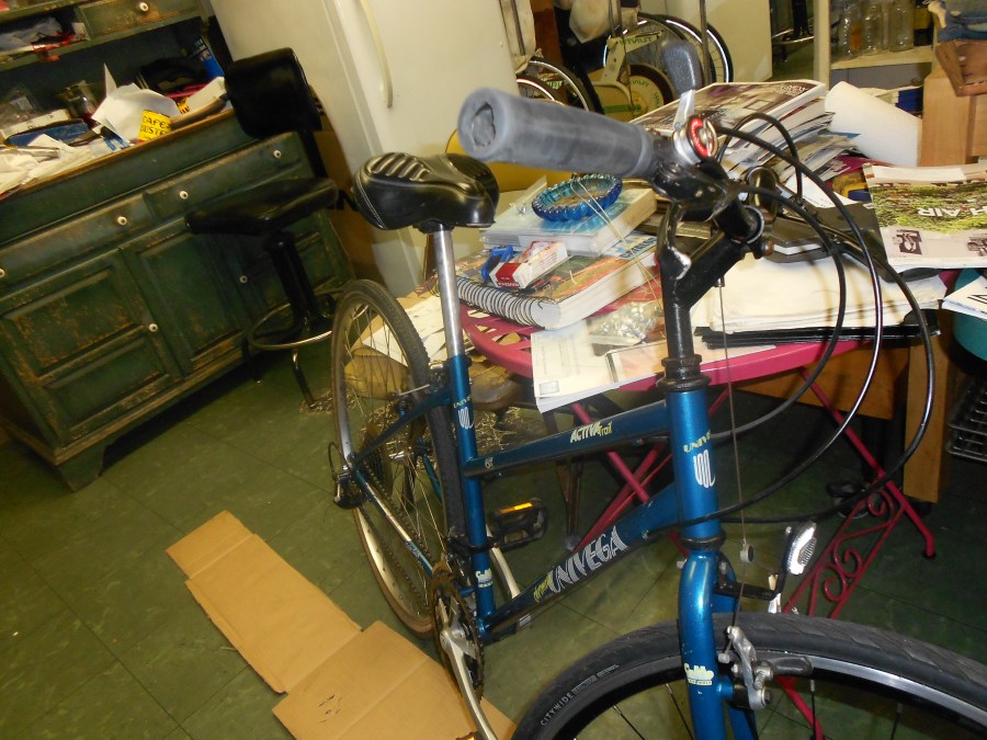 UNIVEGA Activa Trail